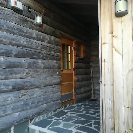 Aarni Holiday home *